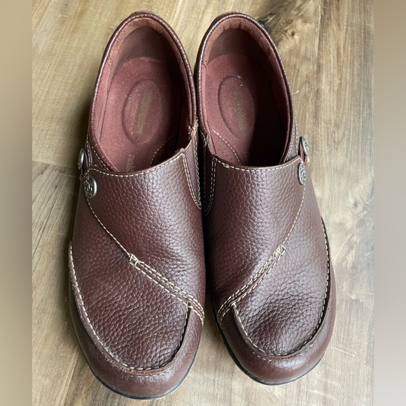 Clarks Leather Un Loop Loafers - Picture 2 of 6